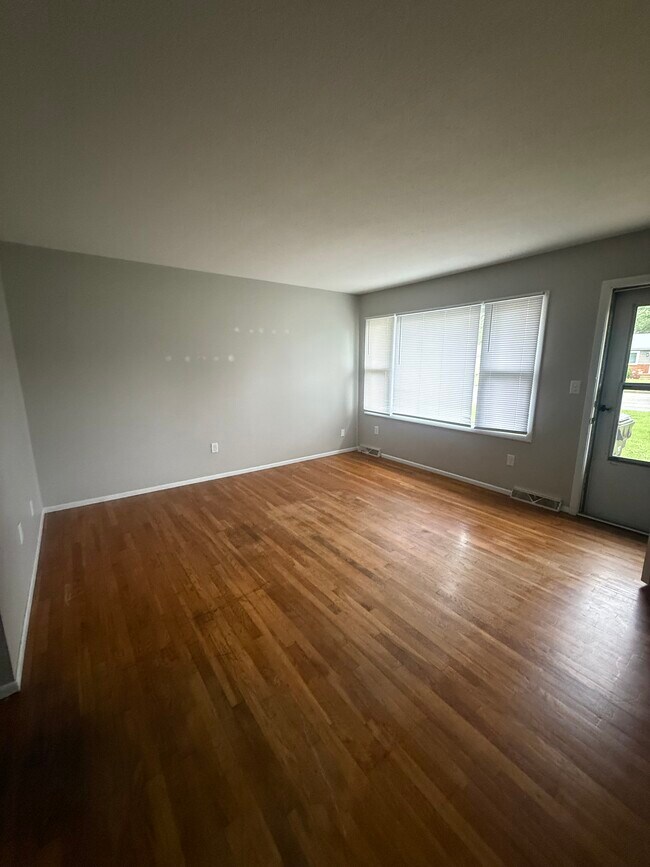 Foto del edificio - 1003 N Monroe St