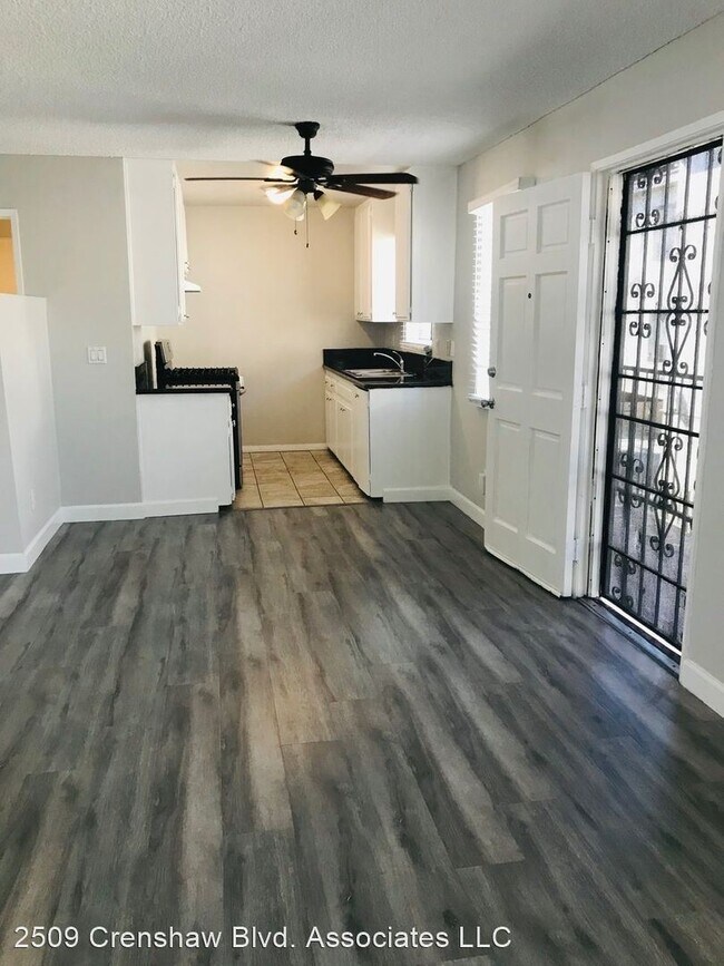 Building Photo - 2509 Crenshaw Blvd