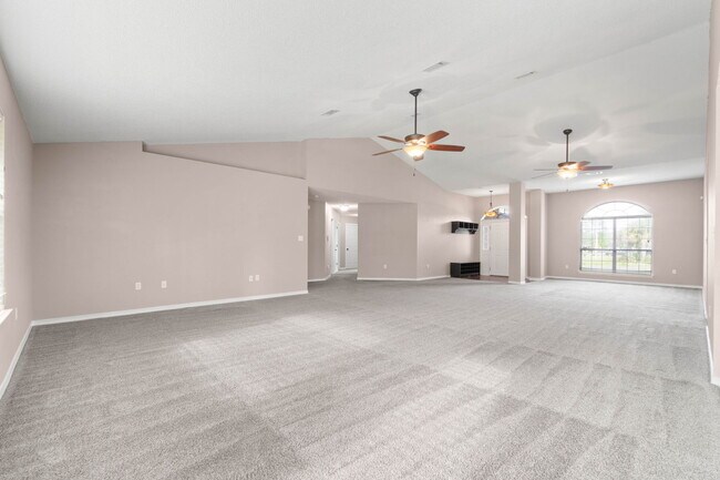 Building Photo - 2363 Sunrise Dr