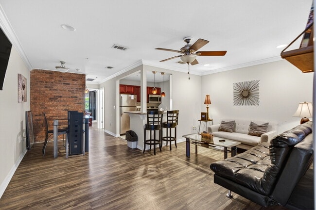 Photo - TDY Special! 1/1 fully furnished Apartment