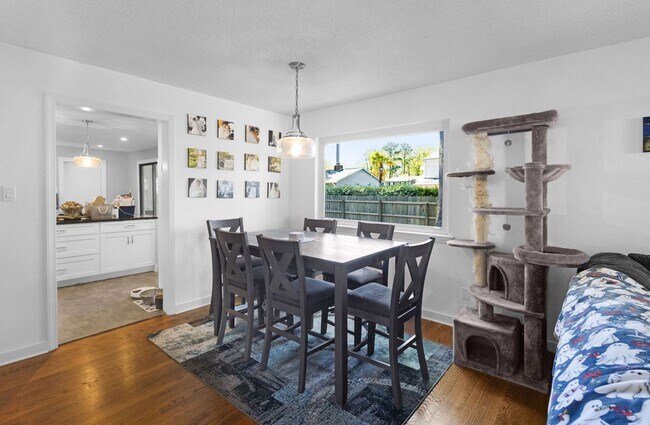 Foto del edificio - 3 Bed 2 Bath Home for Rent in Virginia Beach