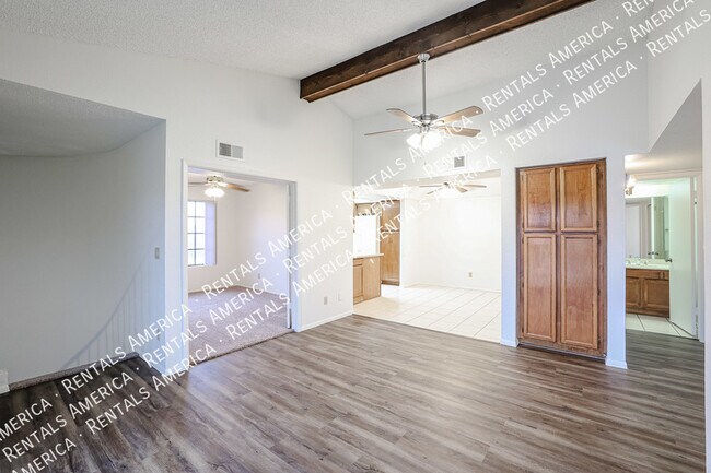 Foto del edificio - 839 S Westwood