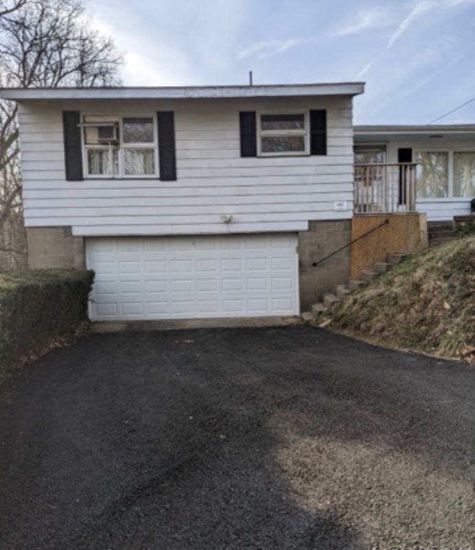 Foto principal - 487 Center Grange Rd
