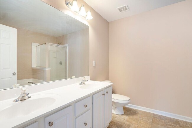 Foto del edificio - 804 Arbor Gate Ln