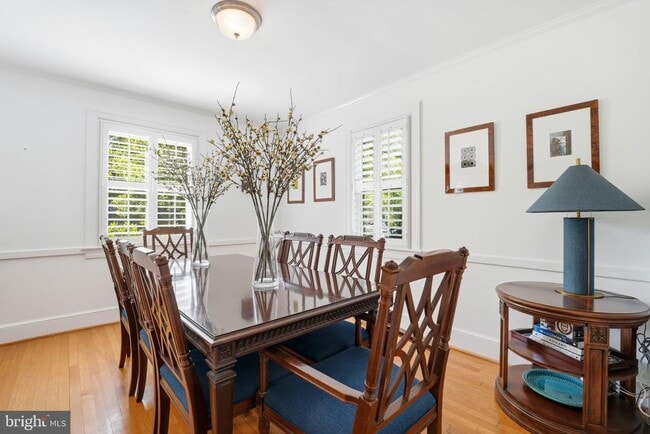 Building Photo - 1911 N Harvard St