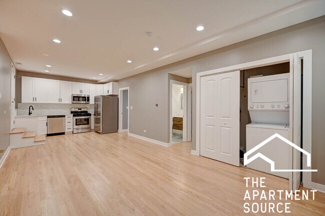 Foto del edificio - 1430 N Maplewood Ave