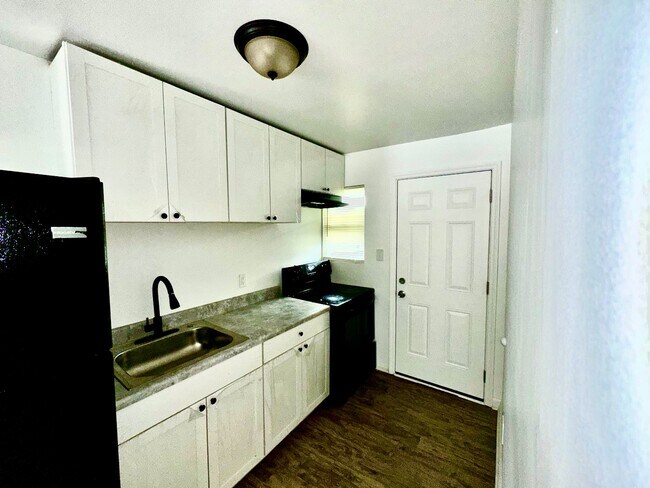 Foto del edificio - 722 Key St