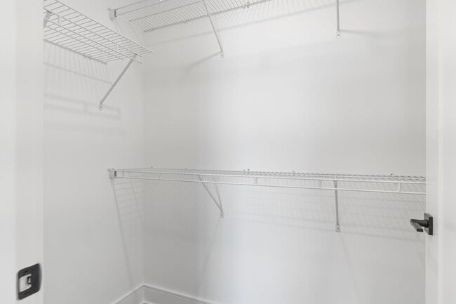 Interior Photo - Seven88