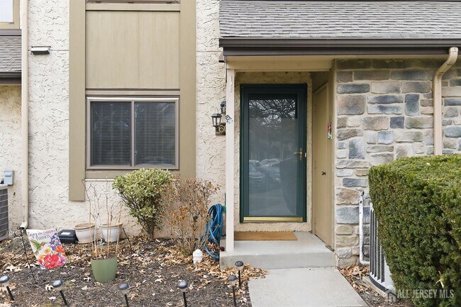 Foto del edificio - 60 Hampshire Dr