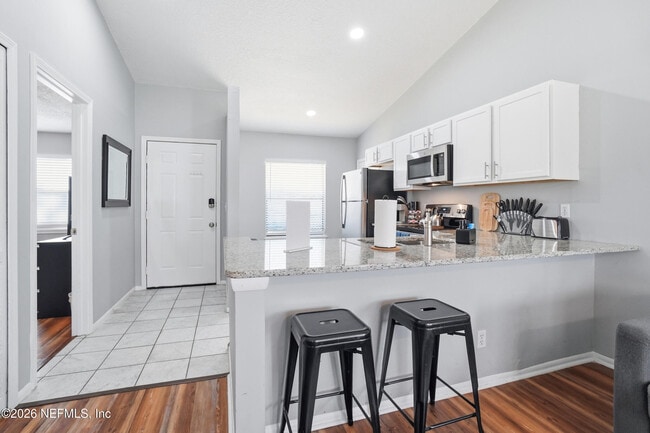 Building Photo - 3419 Islander Way