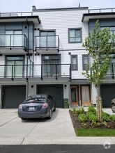 Building Photo - 1502-1502 McCallum Rd