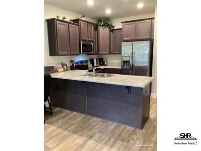 Foto del edificio - 6081 Royal Port Ct