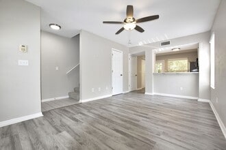 Building Photo - 610 SW 11th Ln