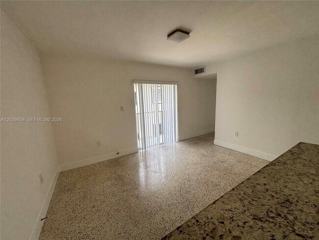 Foto del edificio - 458 E 31st St