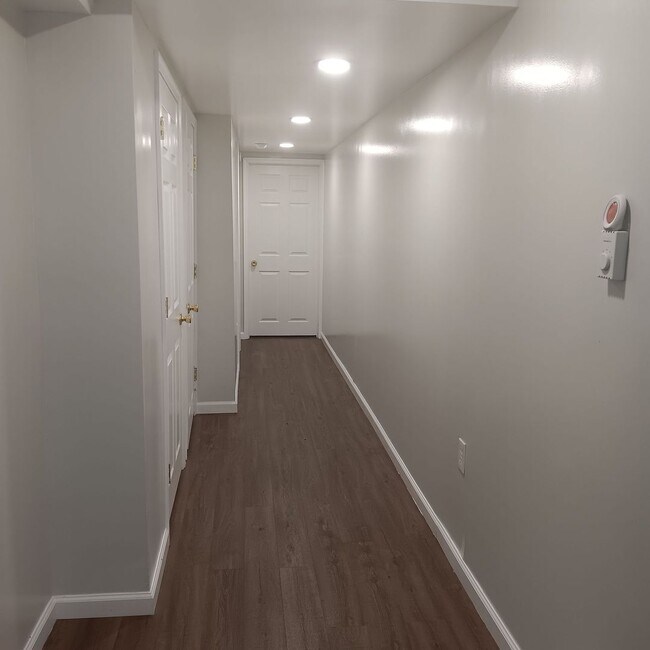 Foto del edificio - 1342 Orthodox St