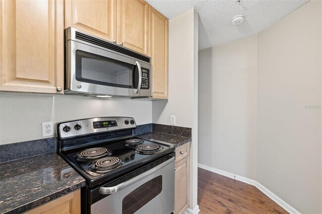 Foto del edificio - 11901 4th St N