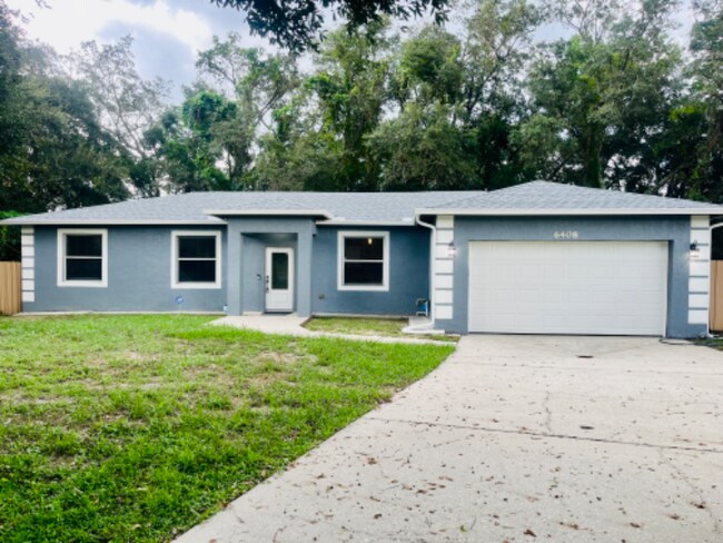 Foto del edificio - 6408 Sleepy Hollow Dr