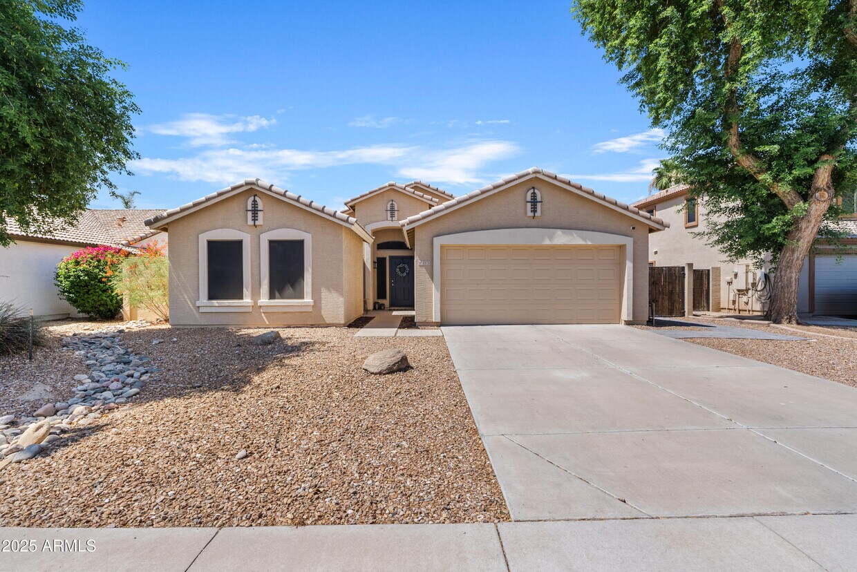 Primary Photo - 3373 E Flamingo Ct