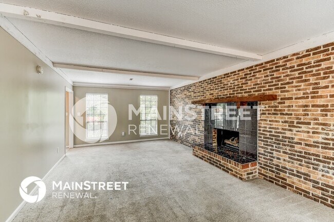 Foto del edificio - 904 Pine Forest Cir