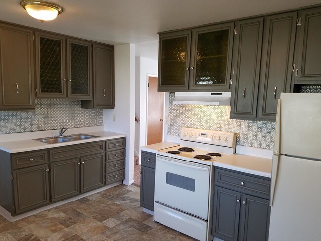 Foto del edificio - 1650 Oakwood Dr