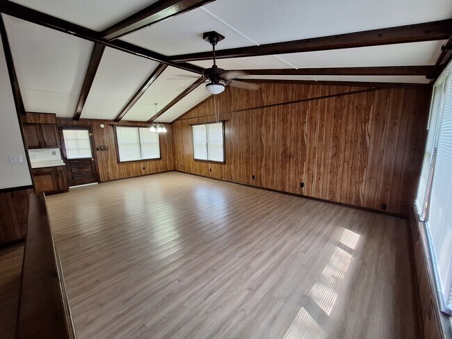 Foto del edificio - 142 Florida Park Rd