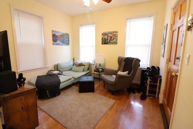 Foto del edificio - Brookline Village Affordable Family House
