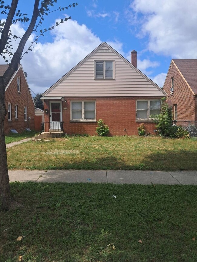 Building Photo - 4271 N 49th St