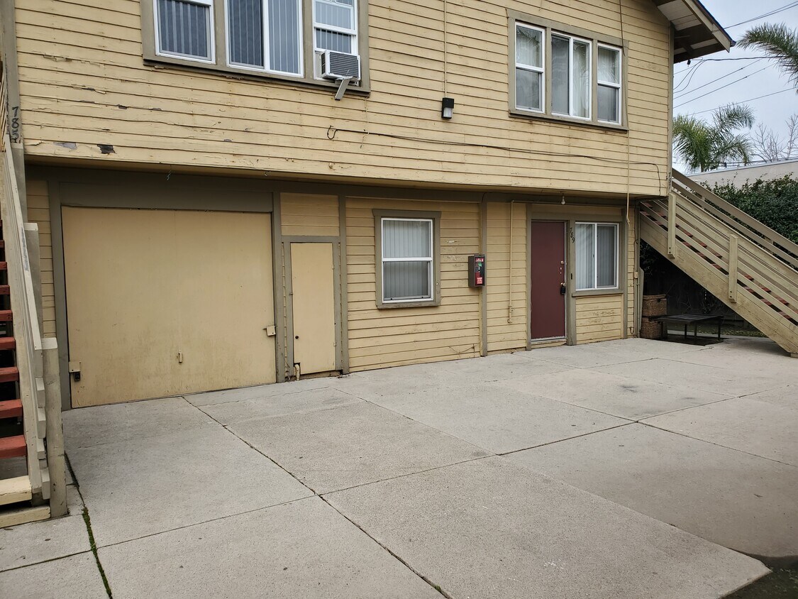2 Apartments under 1,500 for Rent in Signal Hill, CA Westside Rentals