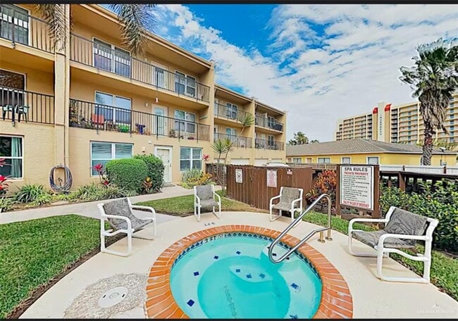 Building Photo - 11 E Coronado Dr