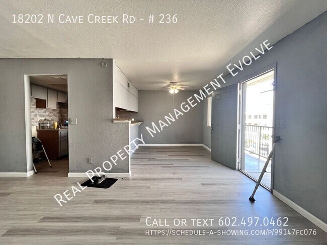 Foto del edificio - 18202 N Cave Creek Rd