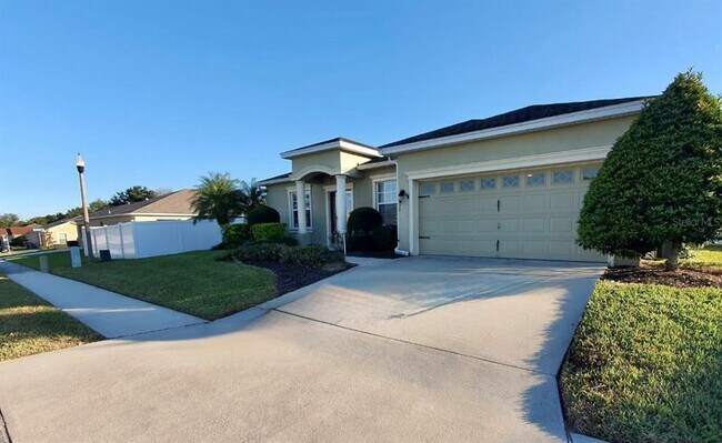 Building Photo - 5730 Fischer Dr