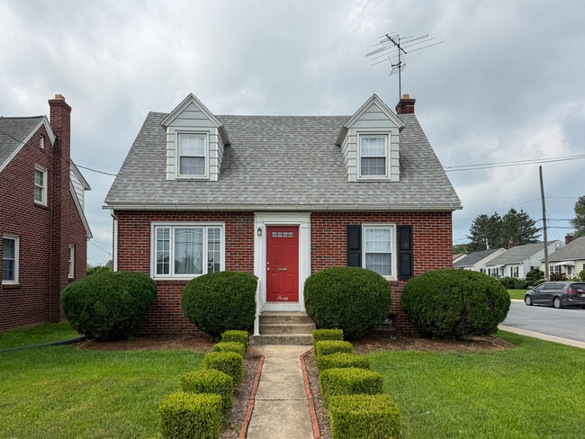 Building Photo - 430 Brimmer Ave