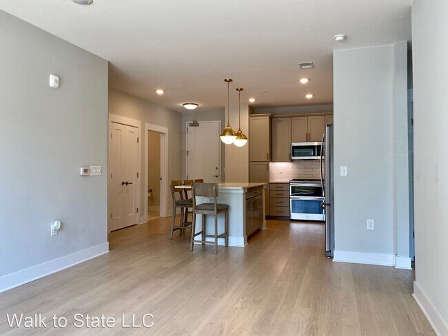 Building Photo - 2 br, 1.5 bath House - 105 Chatham Walk La...