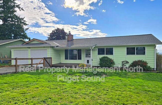 Building Photo - 5704 61st Dr NE
