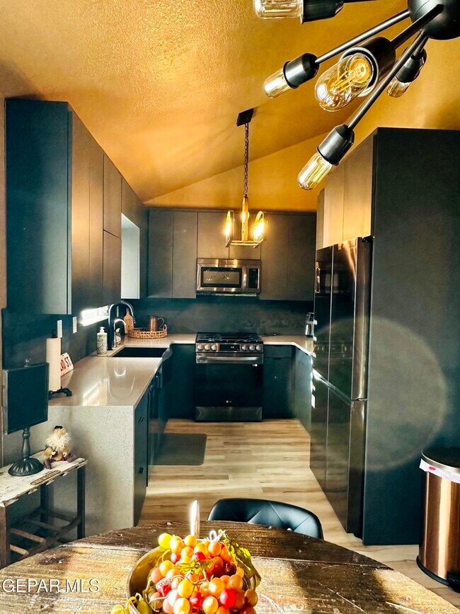 Foto del edificio - 11716 Fred Perry Dr