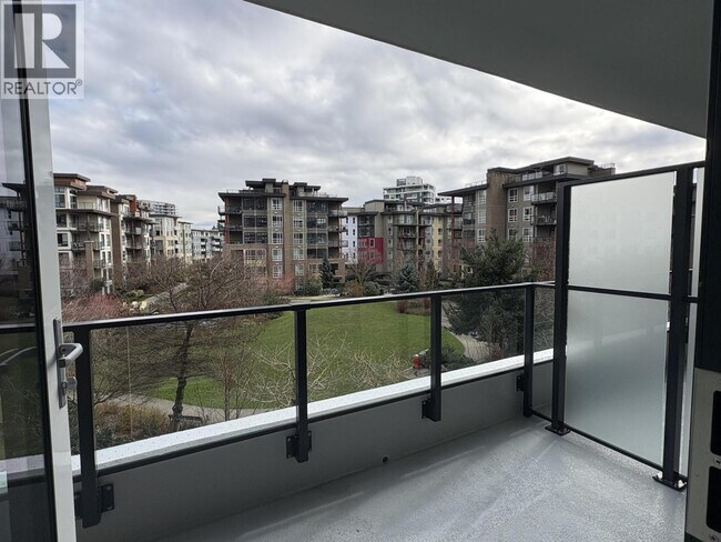 Building Photo - 6138 Birney Ave