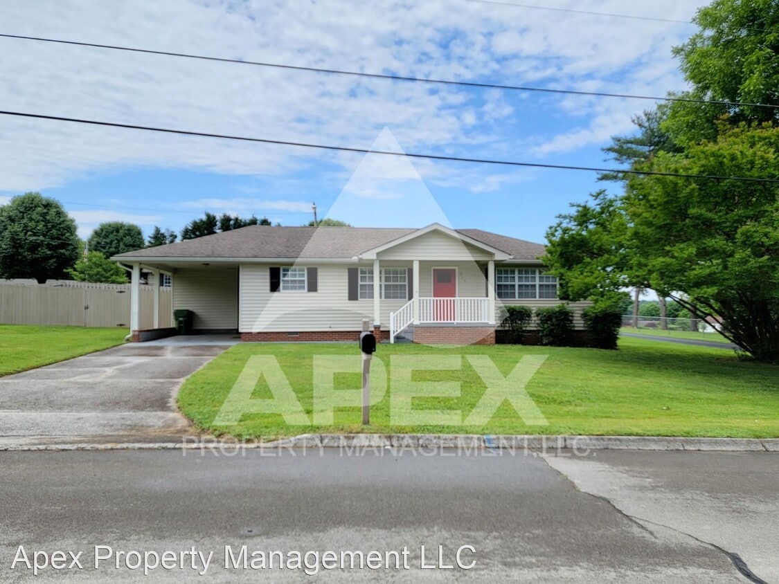 915 Laurie St, Maryville, TN 37803 House Rental in Maryville, TN