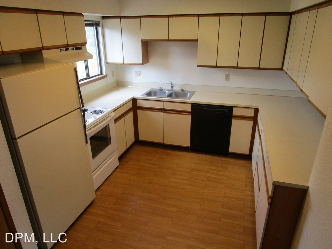Primary Photo - 408 S 61st Ave