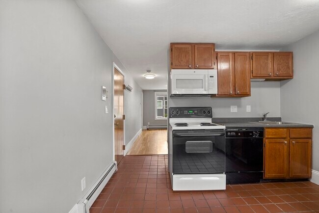 Foto del edificio - 495 E 7th St