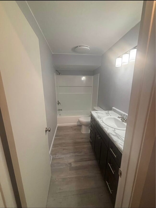 Foto del edificio - 2125 Kilps Dr