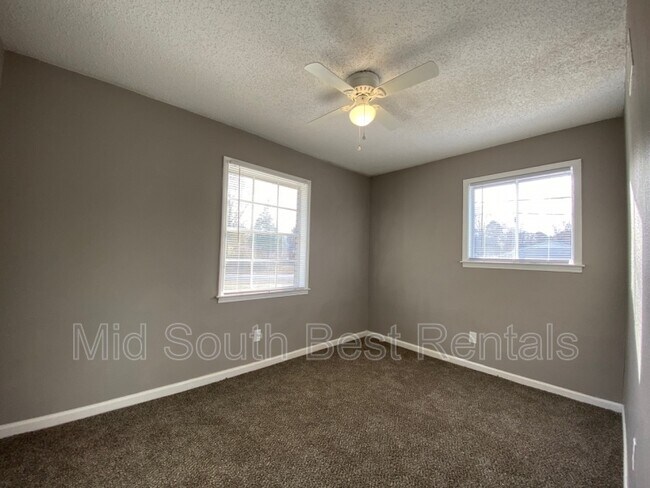 Building Photo - 676 Frayser Dr