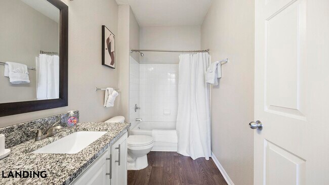 Foto del edificio - 261 Veterans Pkwy