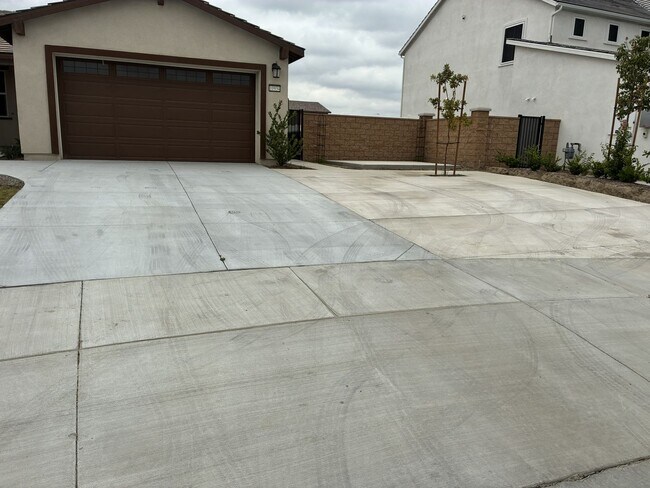 Building Photo - 10934 Orange Blossom Rd