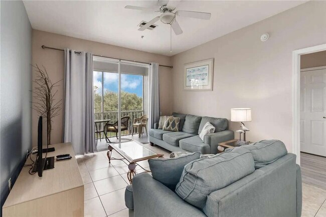 Foto del edificio - 8105 Coconut Pl