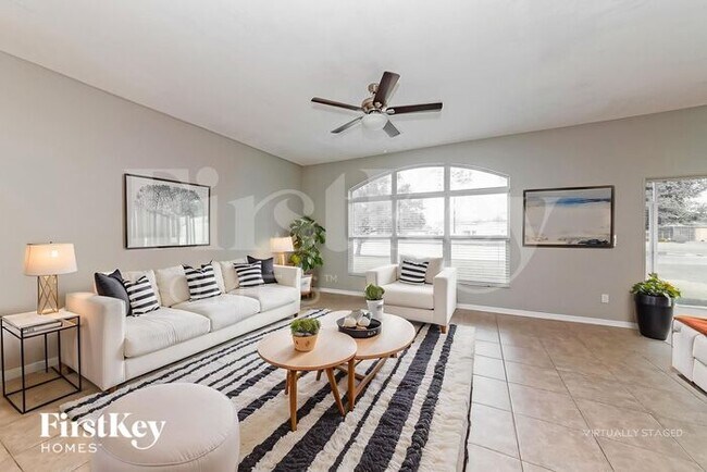 Foto del edificio - 7976 113th Ave Cir E