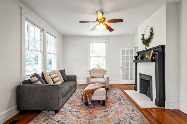 Foto del edificio - 2928 Hawthorne Ave