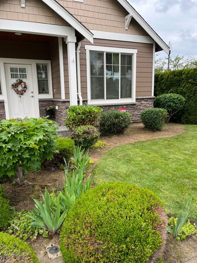 Building Photo - Must see 3 Bedroom 2 Bath Home for Rent, 5...