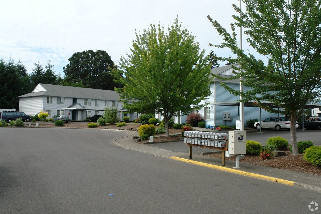 Iris Meadows - Iris Meadows Apartments II