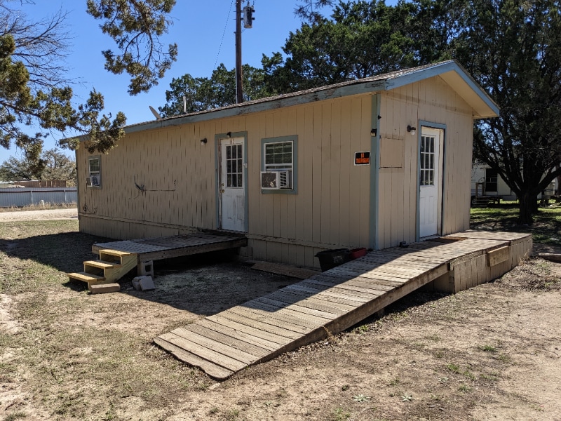 Primary Photo - 142 County Rd 4366