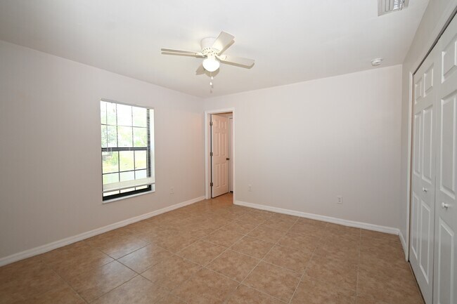 Foto del edificio - 704-704 SE 6th Terrace